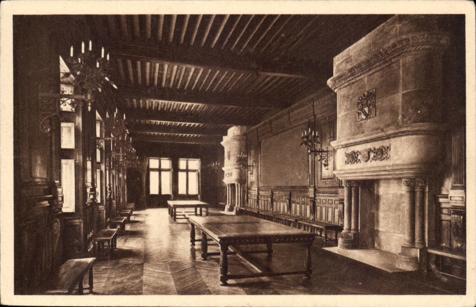 CPA Chateau de GRignan Galerie des Adhemar