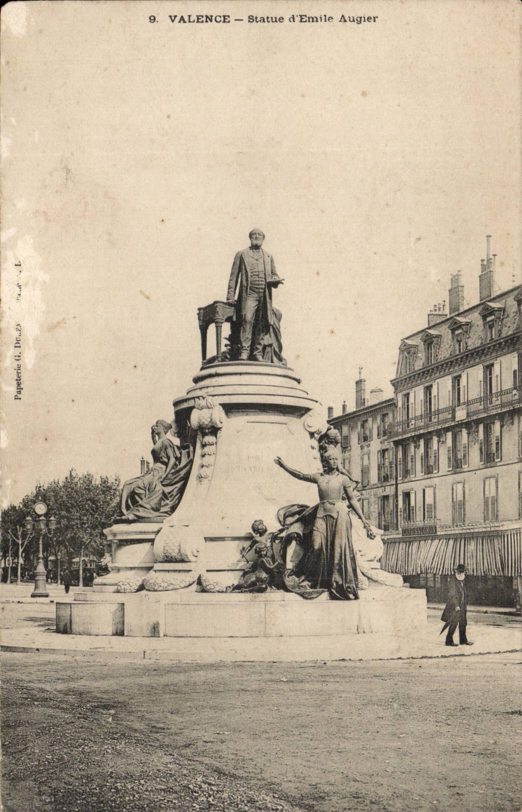 Valence CPA Statue d'Emile augier