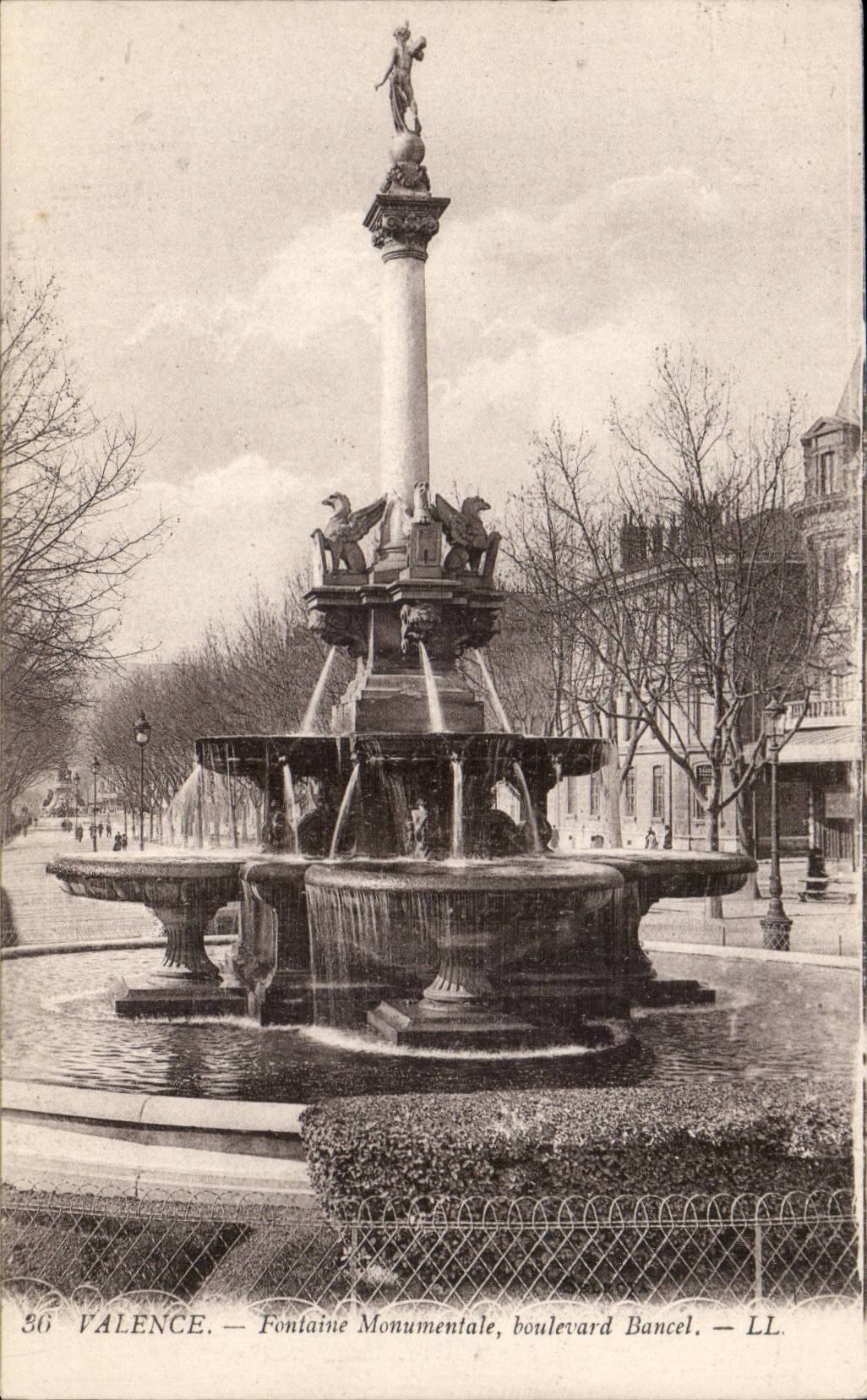 Valence — Fontaine Monumentale, boulevard Bancel — LL