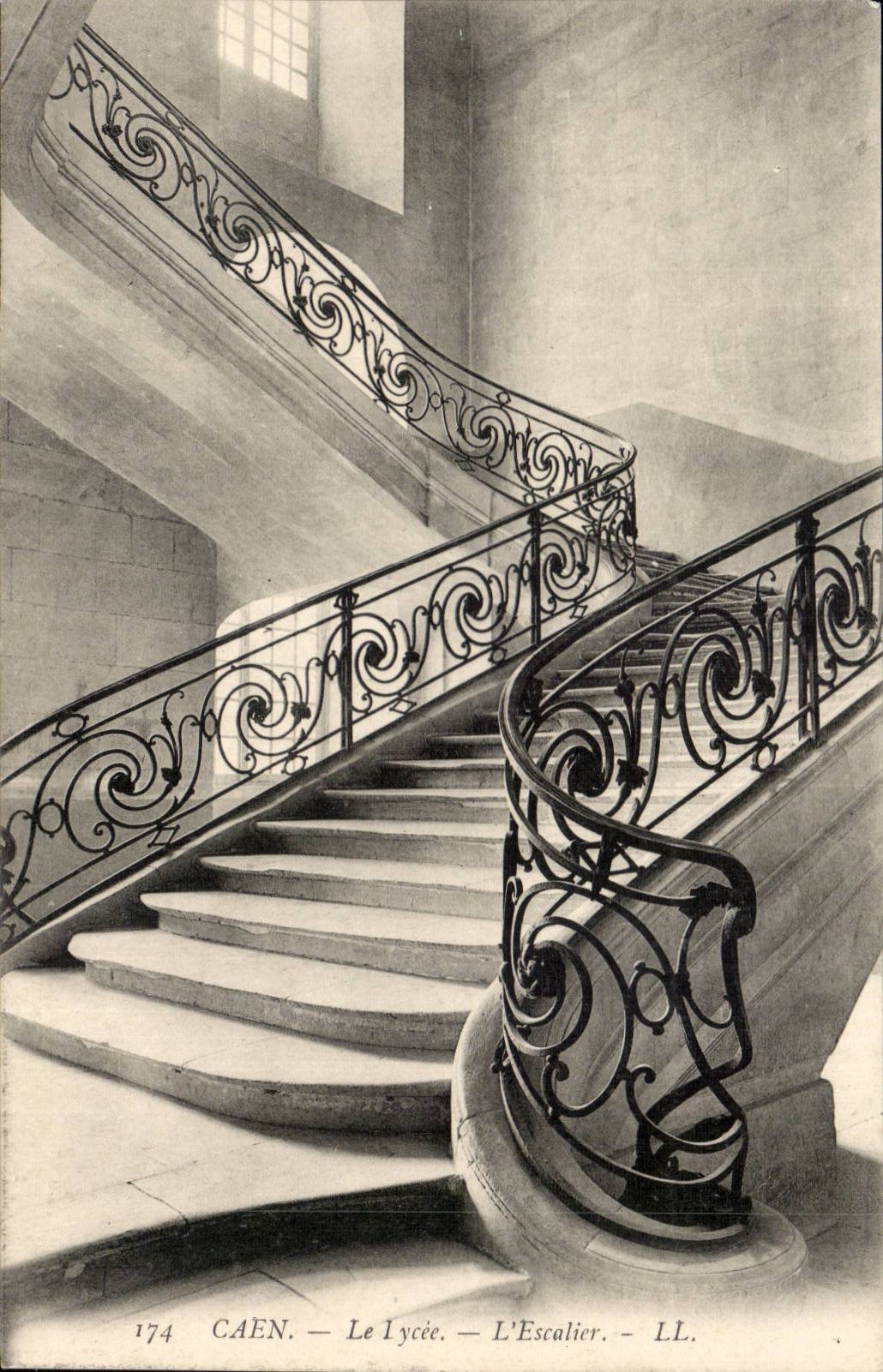 Caen — Le Lycée — L'Escalier — LL. — n°174