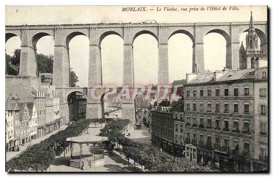 Morlaix CPA Le viaduc vue prise de l'hotel de ville