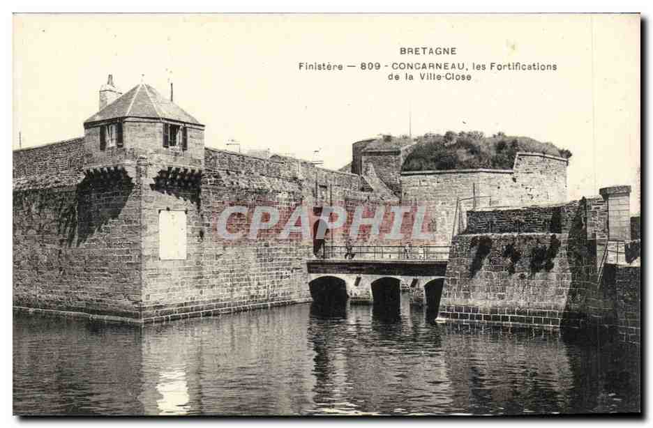 Concarneau CPA Les fortifications de la ville close