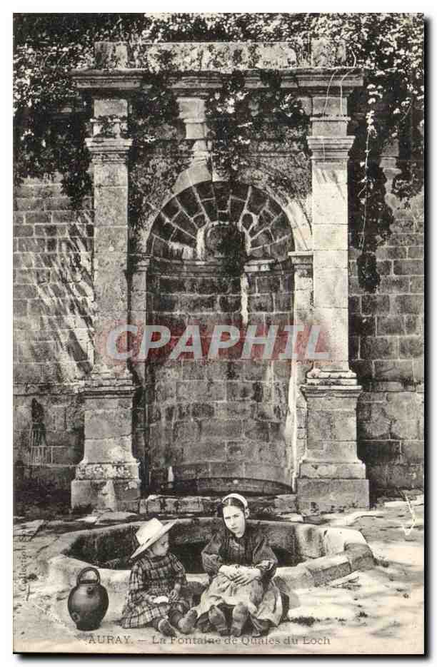 Auray CPA La fontaine de Quales du Loch (enfants)