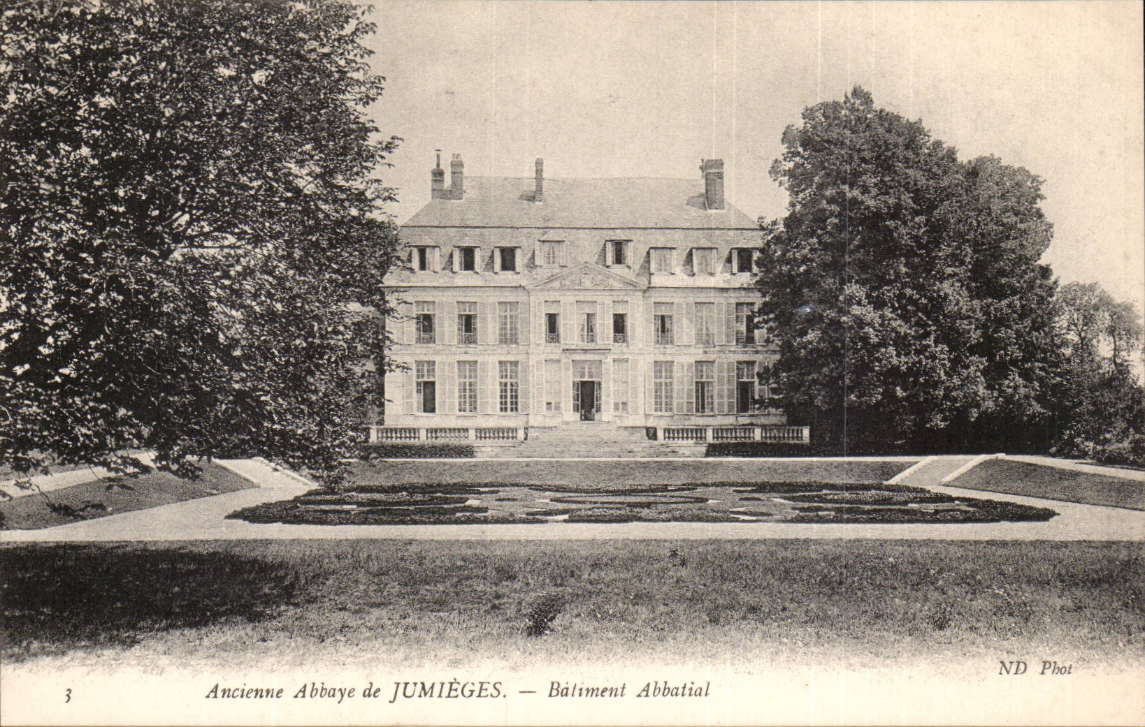 Jumieges CPA Anciennes abbaye de Jumieges Batiment abbatial