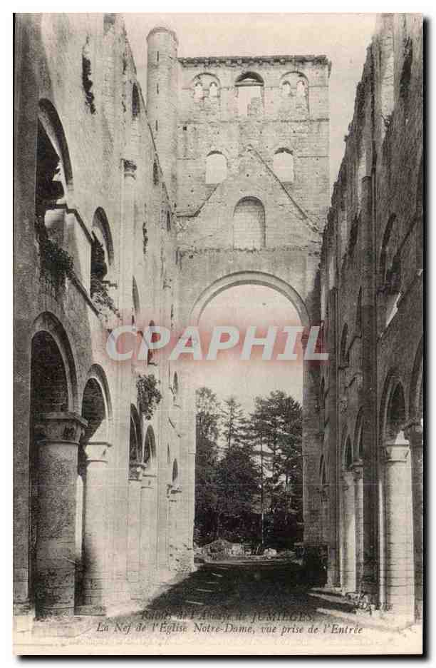 Jumieges CPA Anciennes abbaye de Jumieges La nef de l'eglise Notre DAme vue prise de l'entree