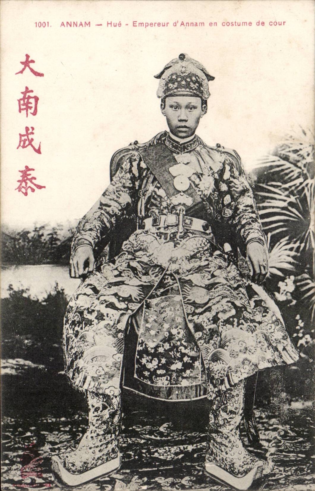 Annam - Hué - Empereur d'Annam en costume de cour — série 1001, éditeur 'maffier'