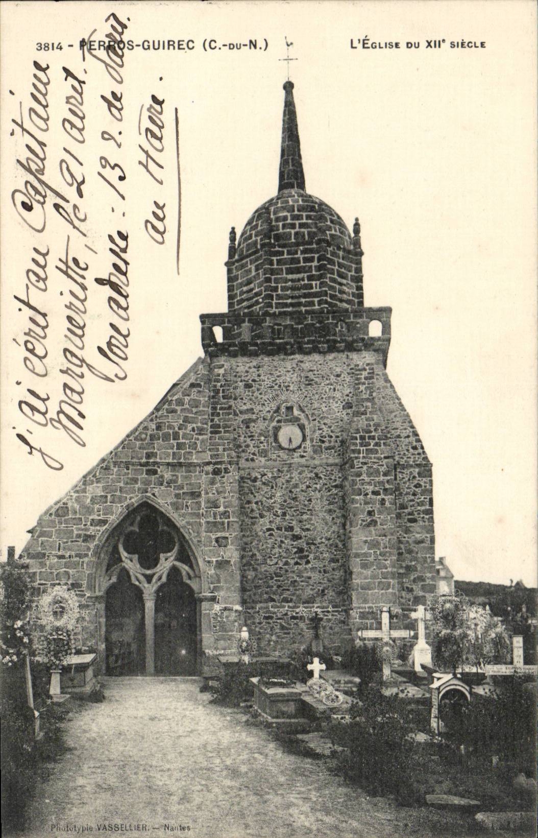 Perros Guirec CPA L'eglise du 12eme