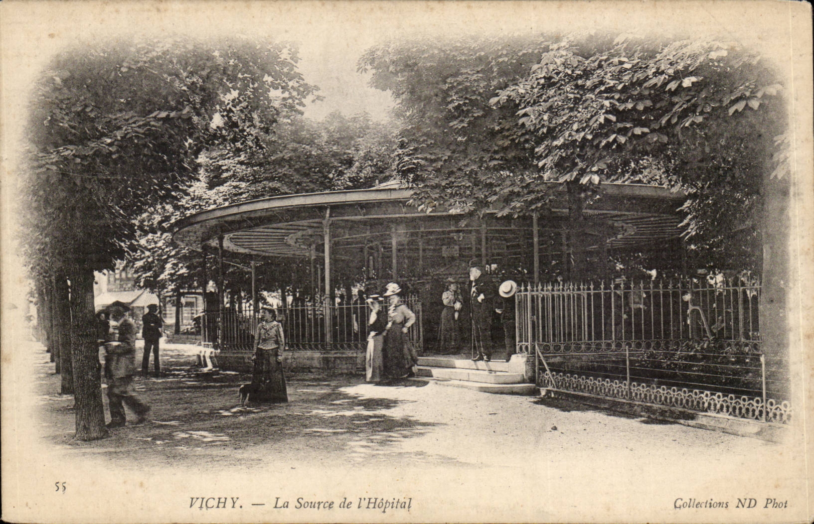 Vichy - La Source de l'Hopital - CPA 