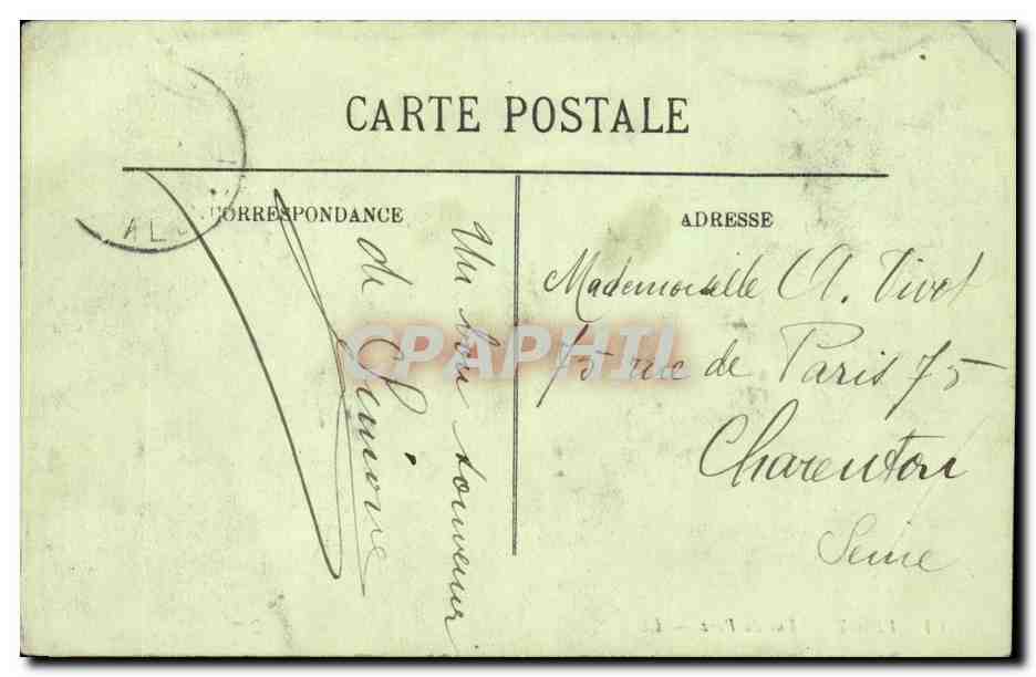 Vichy - Vue du Parc - CPA  — Verso