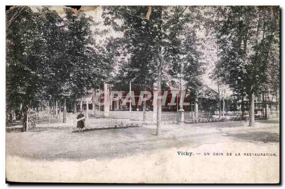 Vichy — Un coin de la restauration — CPAPHIL