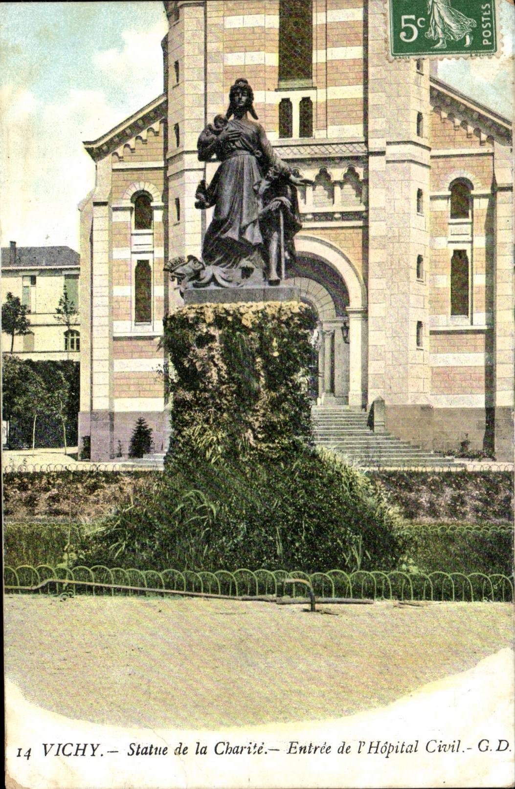 Vichy - Statue de la Charite - Entree de l'Hopital Civil - CPA 