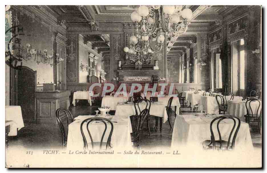 Vichy - Le Cercle International - Salle du Restaurant - CPA 