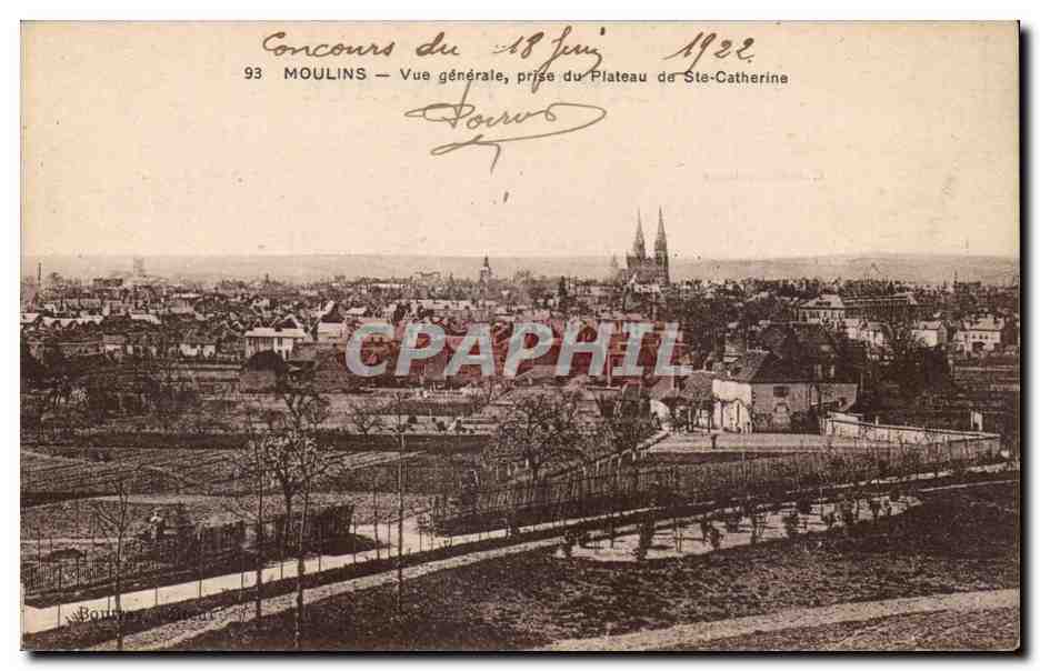 Moulins - Vue Generale - prise du Plateau et Sainte Catherine - CPA 