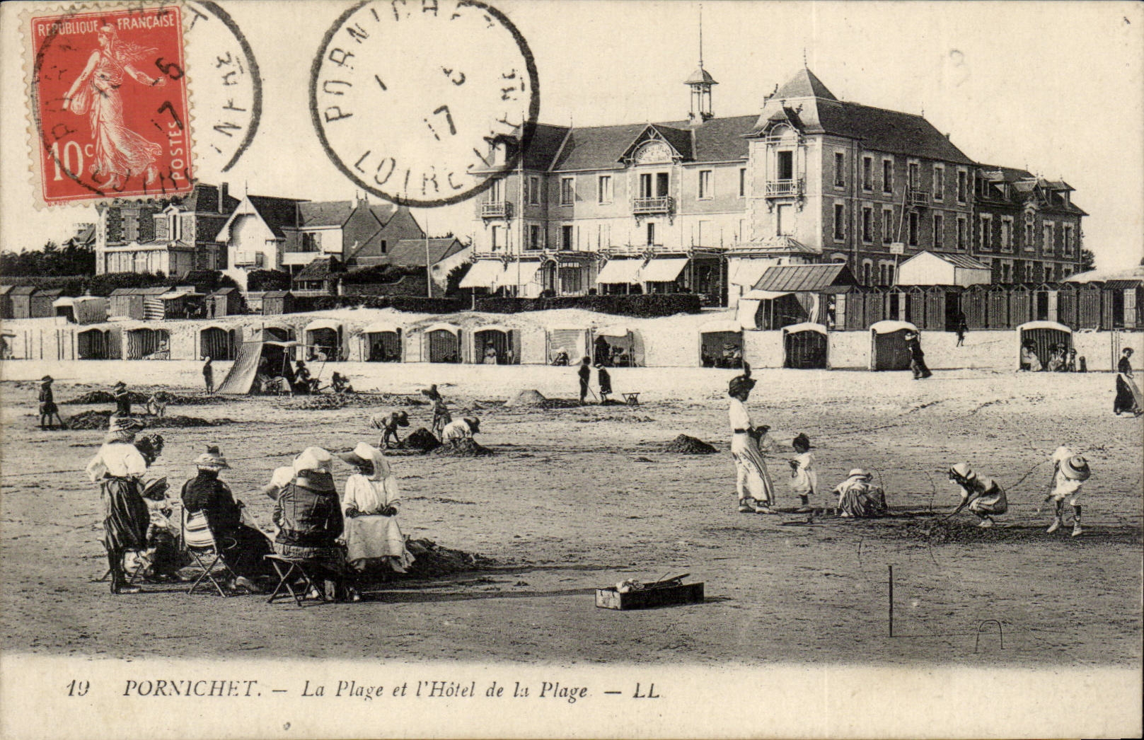 Pornichet - La Plage et l'Hotel de la Plage - CPA 