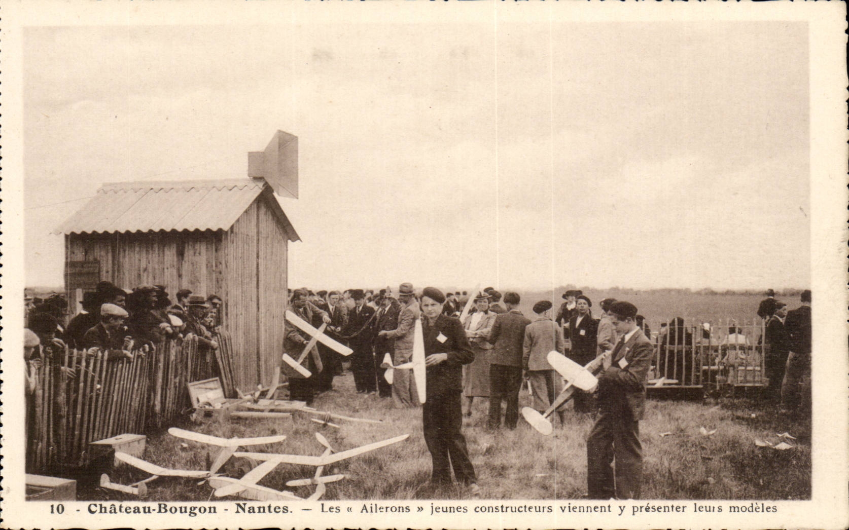 Nantes - Chateau Bougon - Les Ailerons jeunes constructeurs viennent y presenter leurs modeles - CPA 