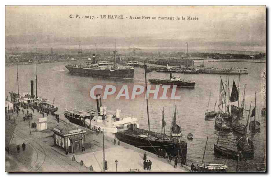 Le Havre - Avant Port au moment de la Maree - CPA 