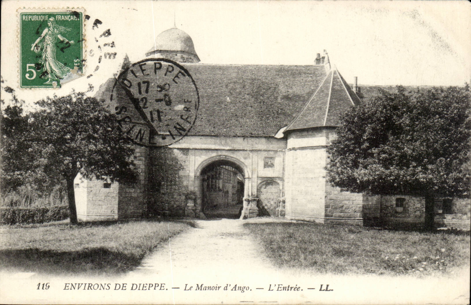 Dieppe - Le Manoir d'Ange - L'Entree - CPA 