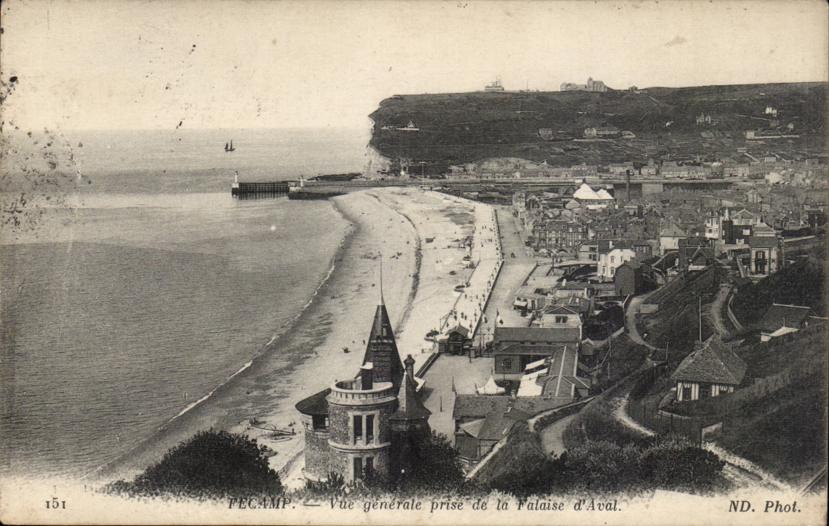 Fecamp - Vue Generale prise de la Falaise d'Aval - CPA 