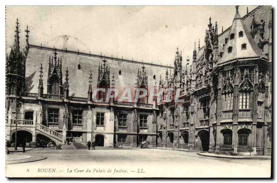 Rouen CPA La cour du palais de justice