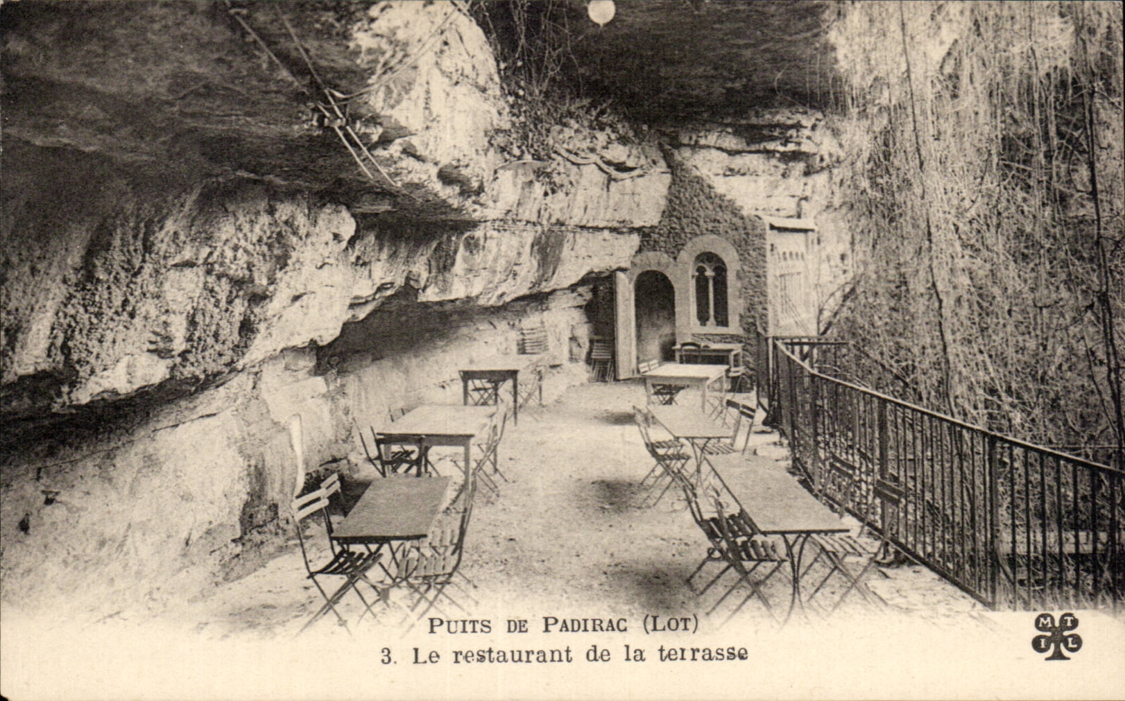 Puits de Padirac CPA Le restaurant de la terrasse
