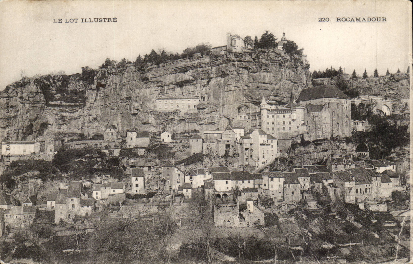 Rocamadour — vue panoramique du village perché — LE LOT ILLUSTRÉ n°220
