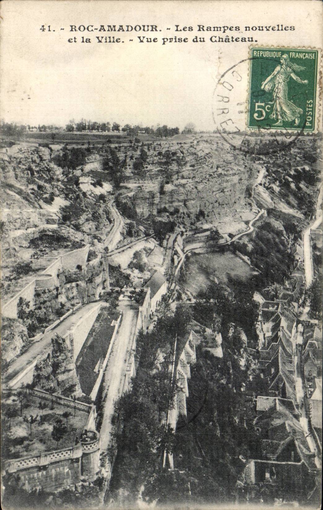 Roc-Amadour — Les Rampes nouvelles et la Ville — Vue prise du Château
