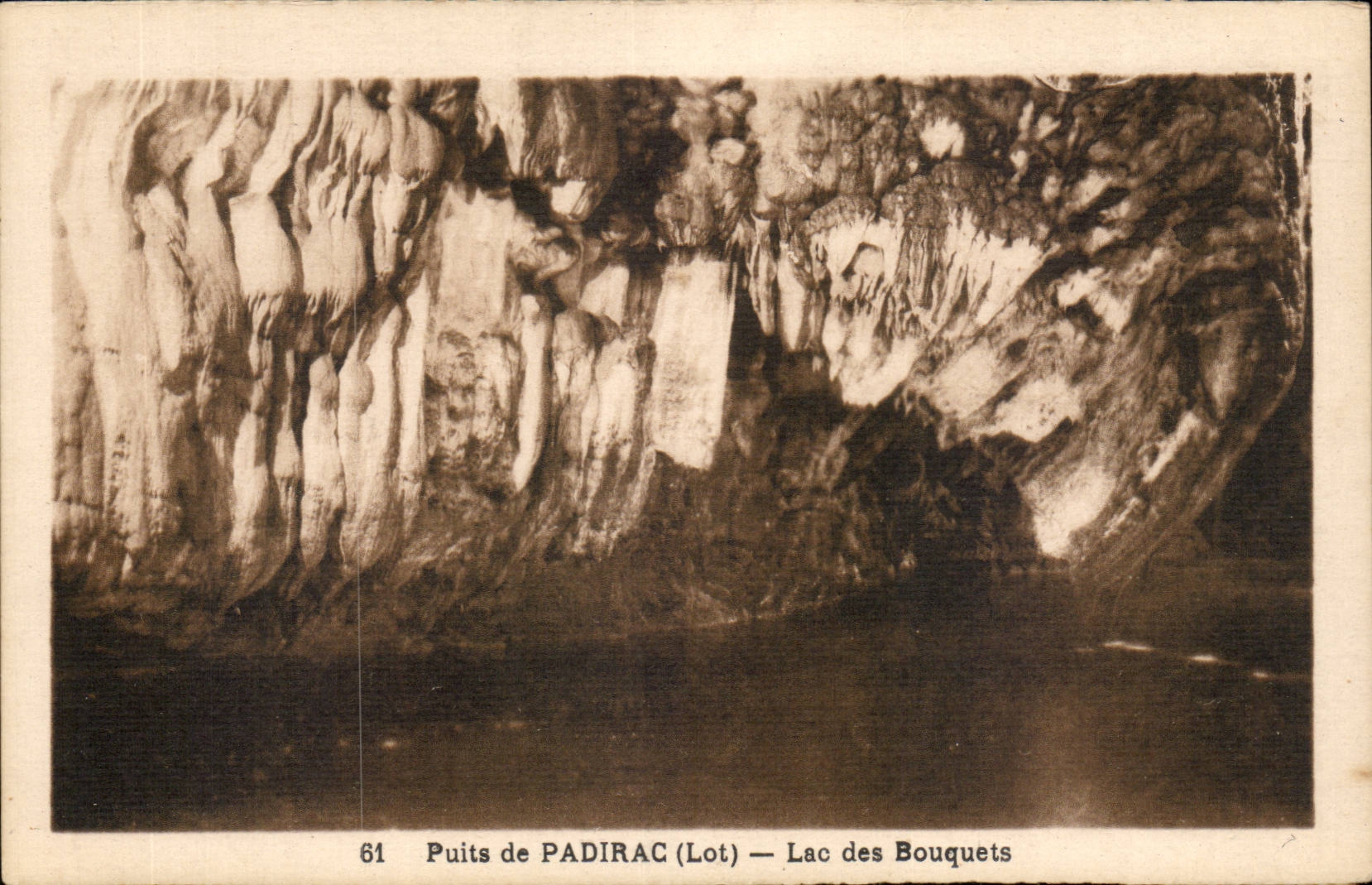Puits de PADIRAC (Lot) — Lac des Bouquets — n°61
