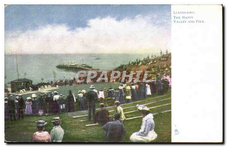 Grande Bretagne Great BRitain CPA Llandudno The happy valley and pier