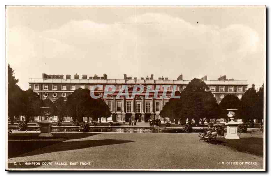Grande Bretagne Grande Bretagne CPA Hampton court palace EAst front