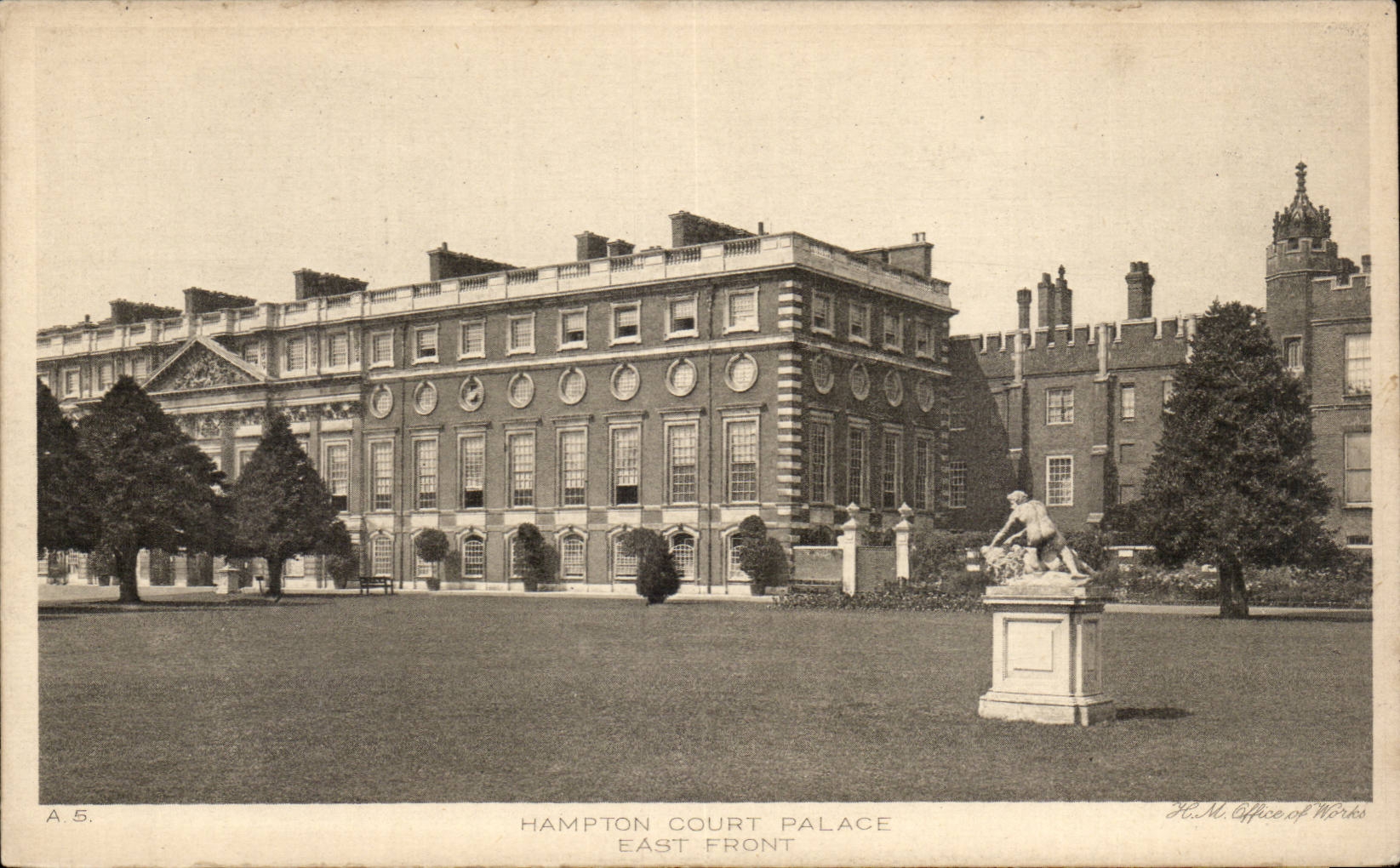 Grande Bretagne Great Britain Hampton Court Palace CPA East front