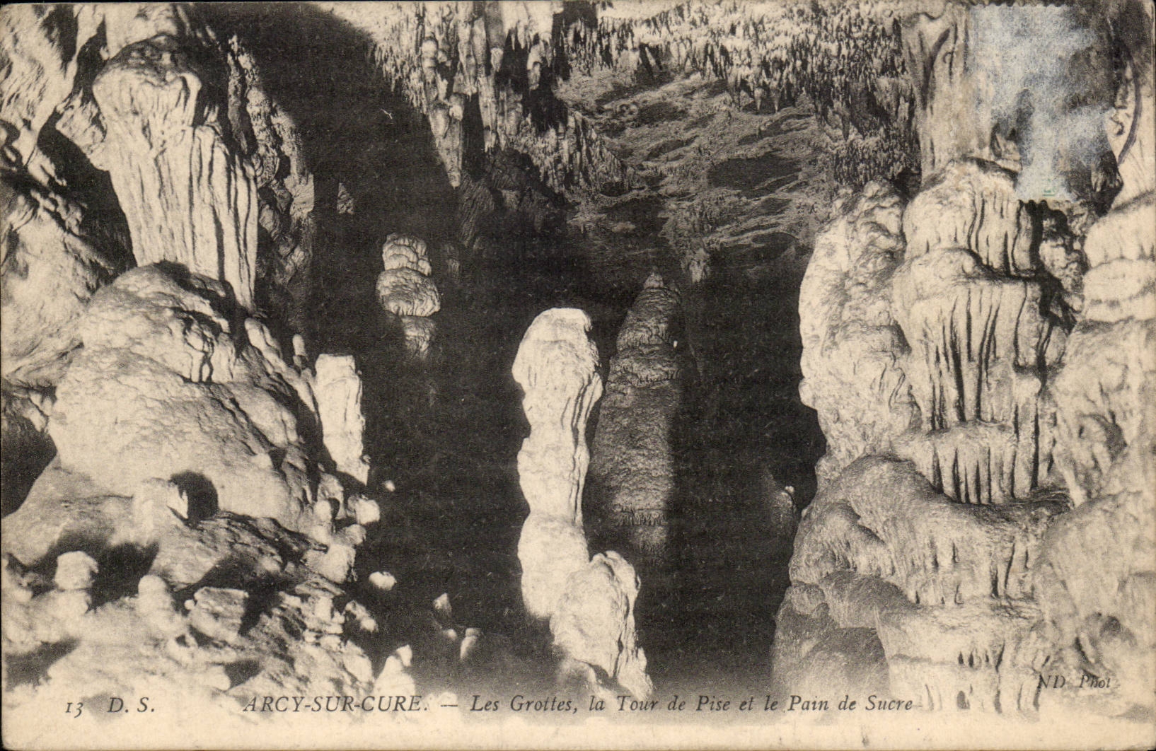 Arcy sur Cure CPA Les grottes al tour de Pise et le pain de sucre