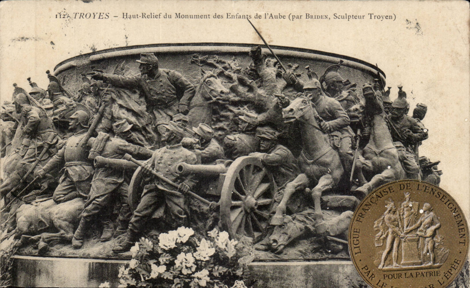 Troyes – Haut-Relief du Monument des Enfants de l'Aube (par Briden, Sculpteur Troyen)
