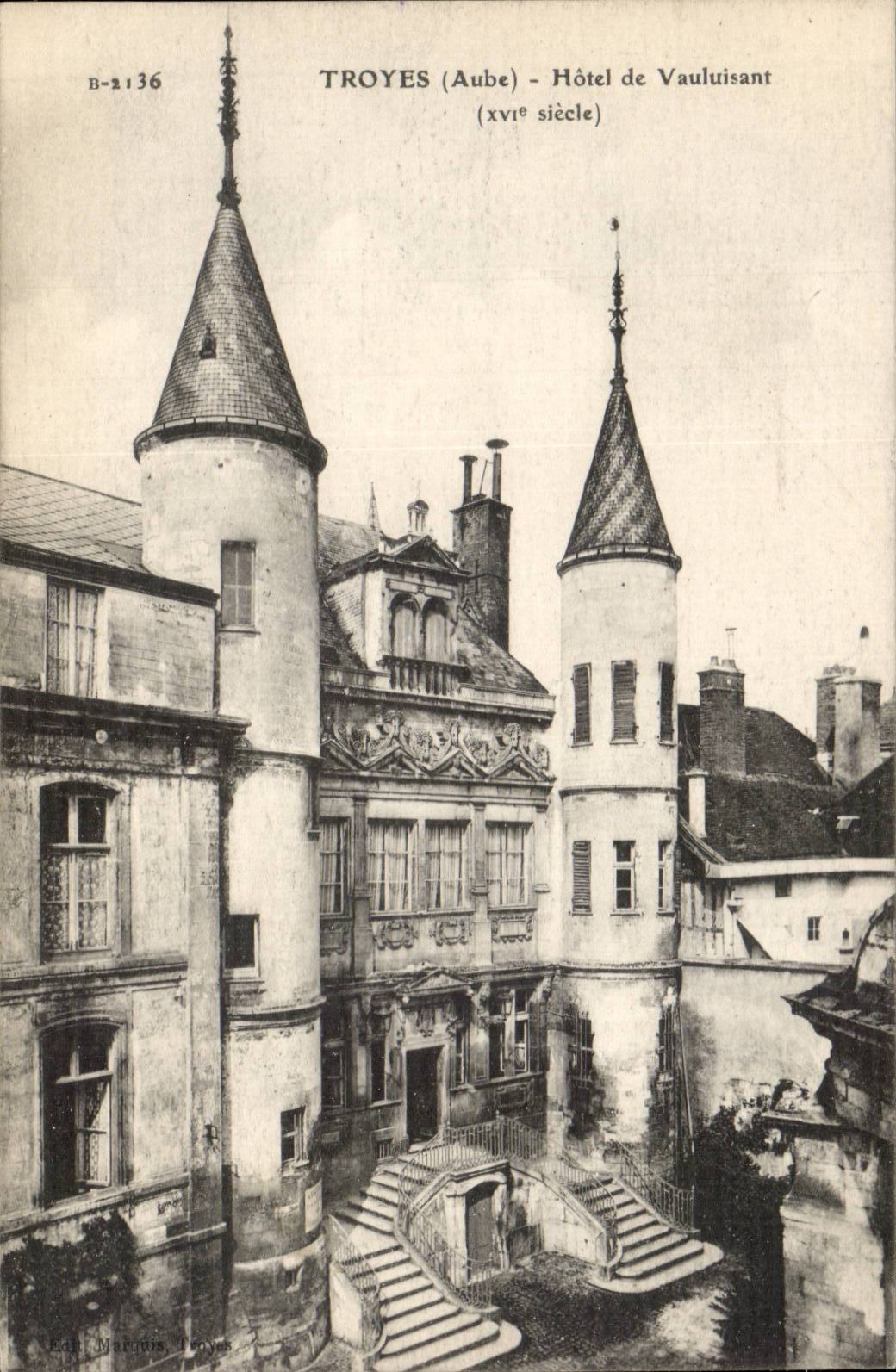 Troyes (Aube) - Hôtel de Vauluisant (xvième siècle)