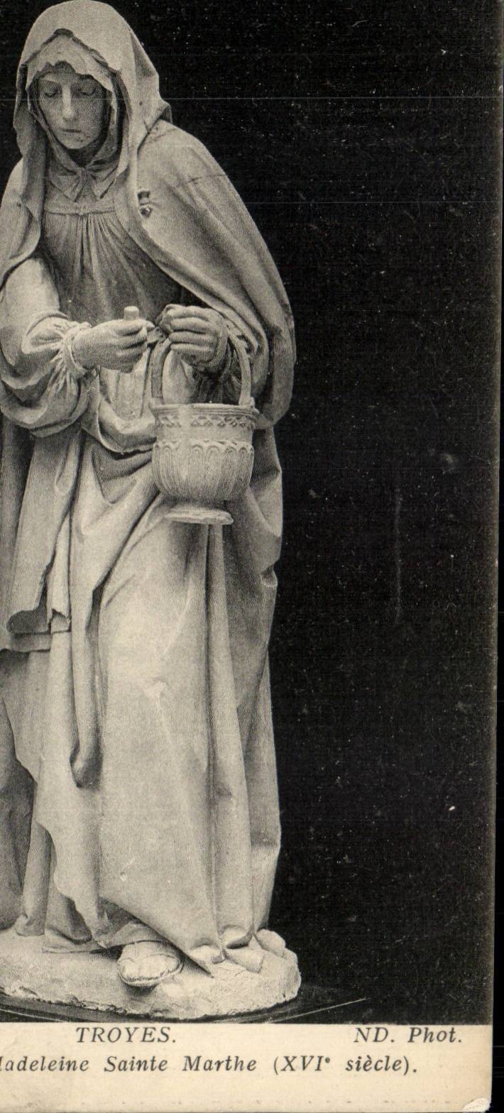 Statue de Sainte Marthe — TROYES — ND. Phot.