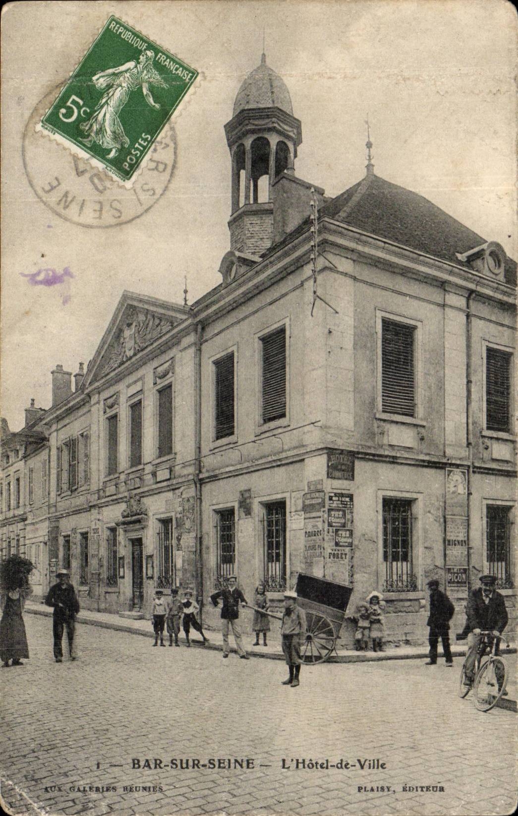 Bar sur Seine CPA l'hotel de ville