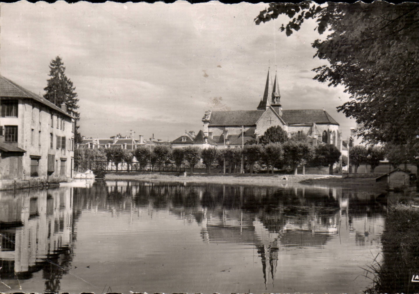 Bar-sur-Aube — Église Saint-Maclou et bord de l'Aube — Edition La Cigogne, rue de Talleyrand, Raims
