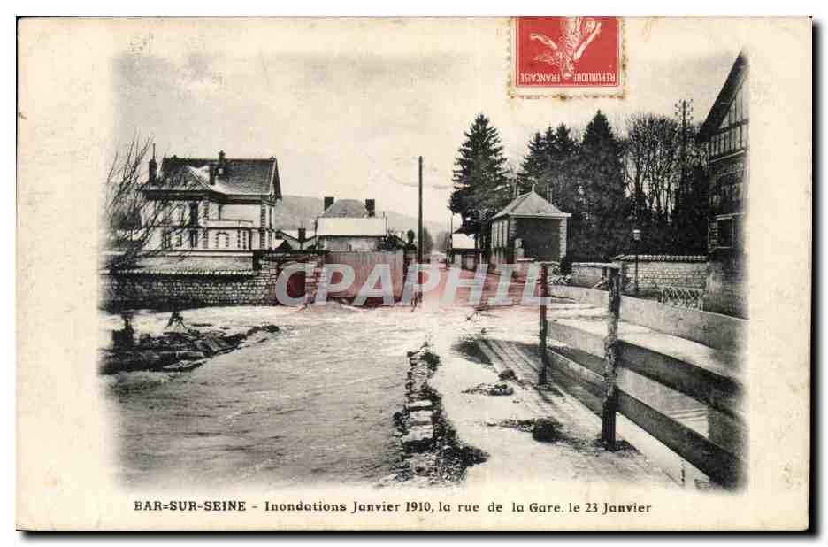 BAR-SUR-SEINE — Inondations Janvier 1910, la rue de la Gare — édition non identifiée