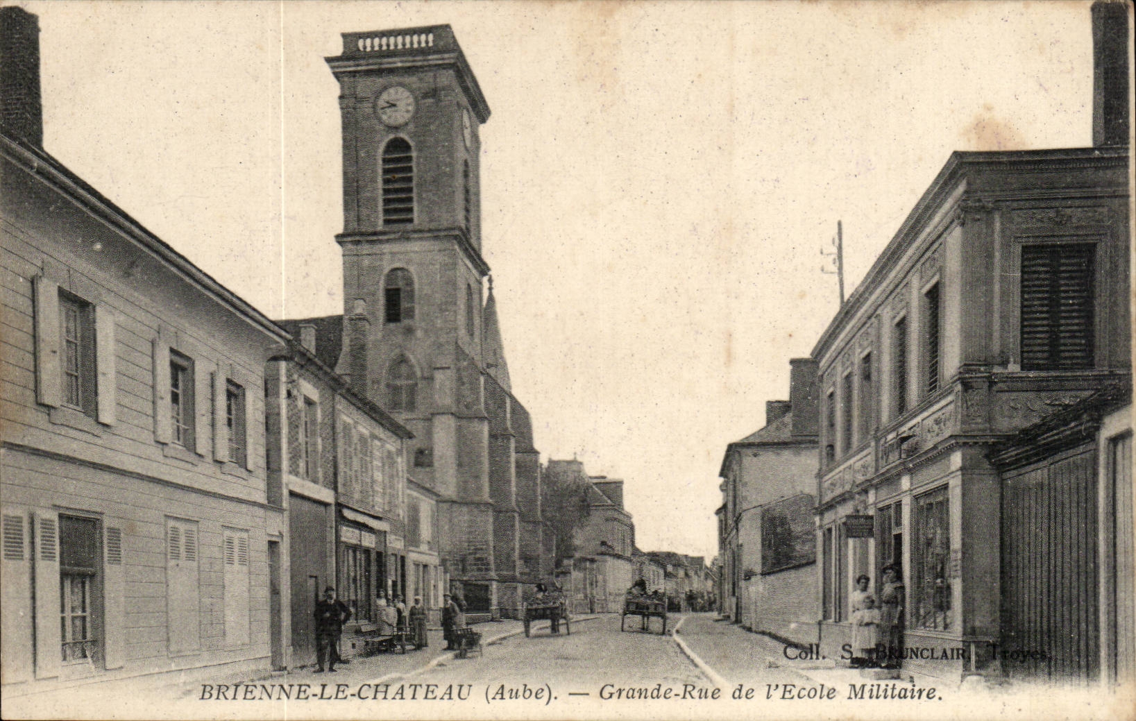 Chateau le Brienne - Grande Rue de l'Ecole - CPA 
