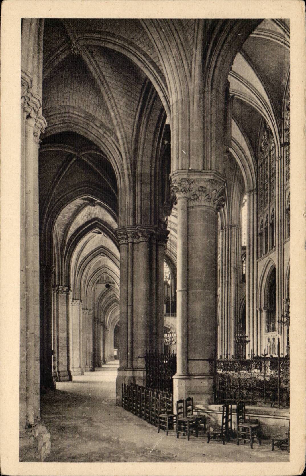 Troyes (Aube) - La Cathédrale — Pourtour du Chœur et Nef latérale — Ch. Granddittier, photographe
