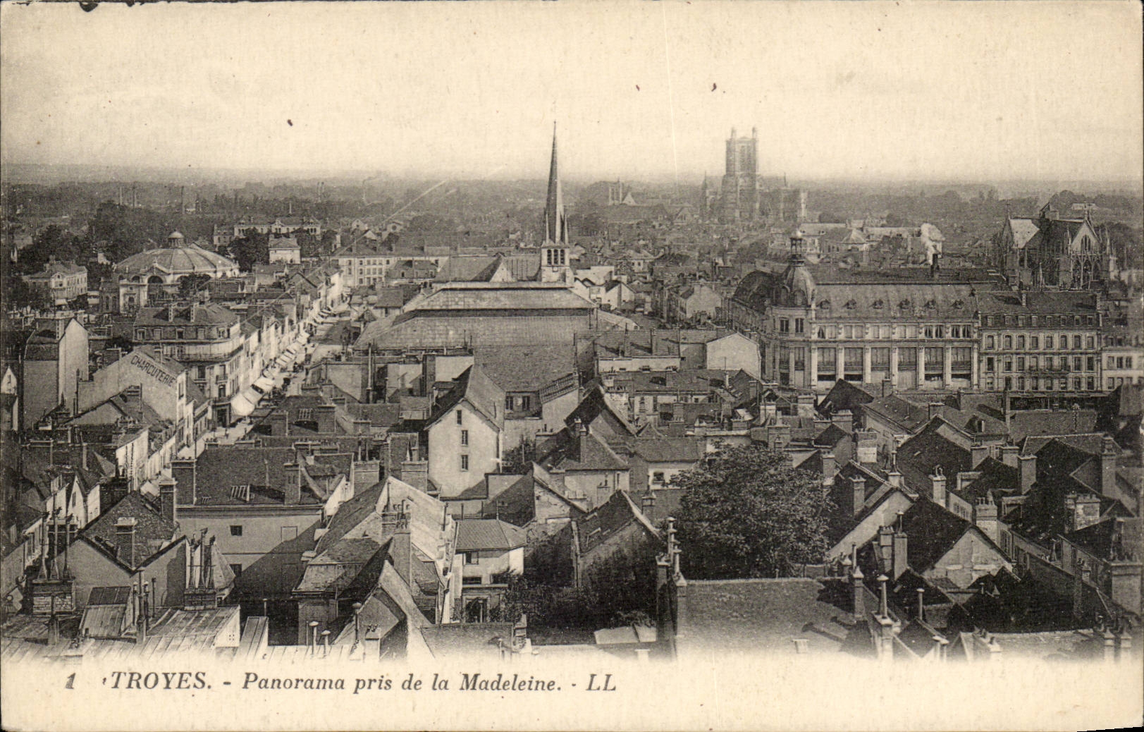 Troyes CPA Panorama pris de la Madeleine