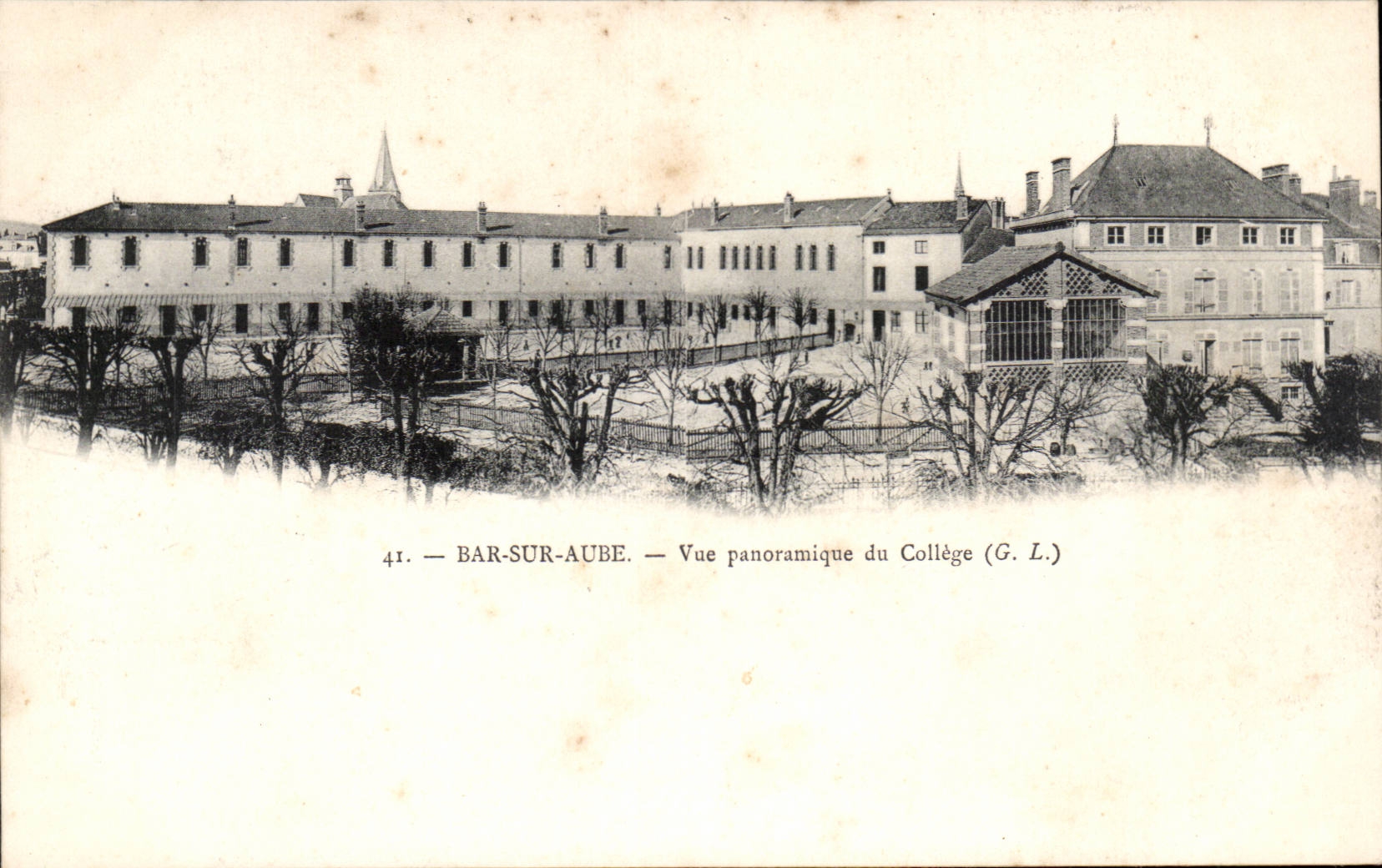 Bar-sur-Aube — Vue panoramique du Collège — G. L.