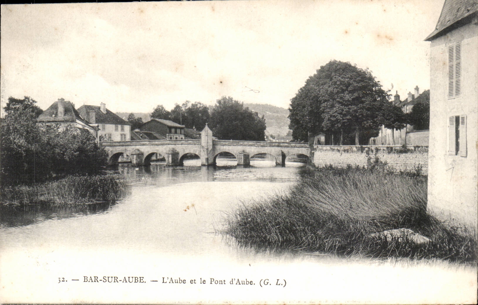 Bar-sur-Aube — L'Aube et le Pont d'Aube — (G. L.)