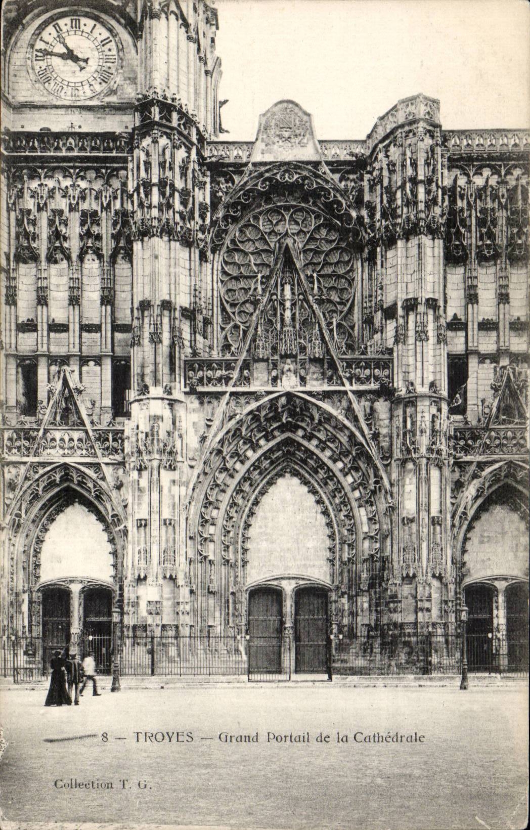 Troyes - Grand Portail de la Cathedrale - CPA 