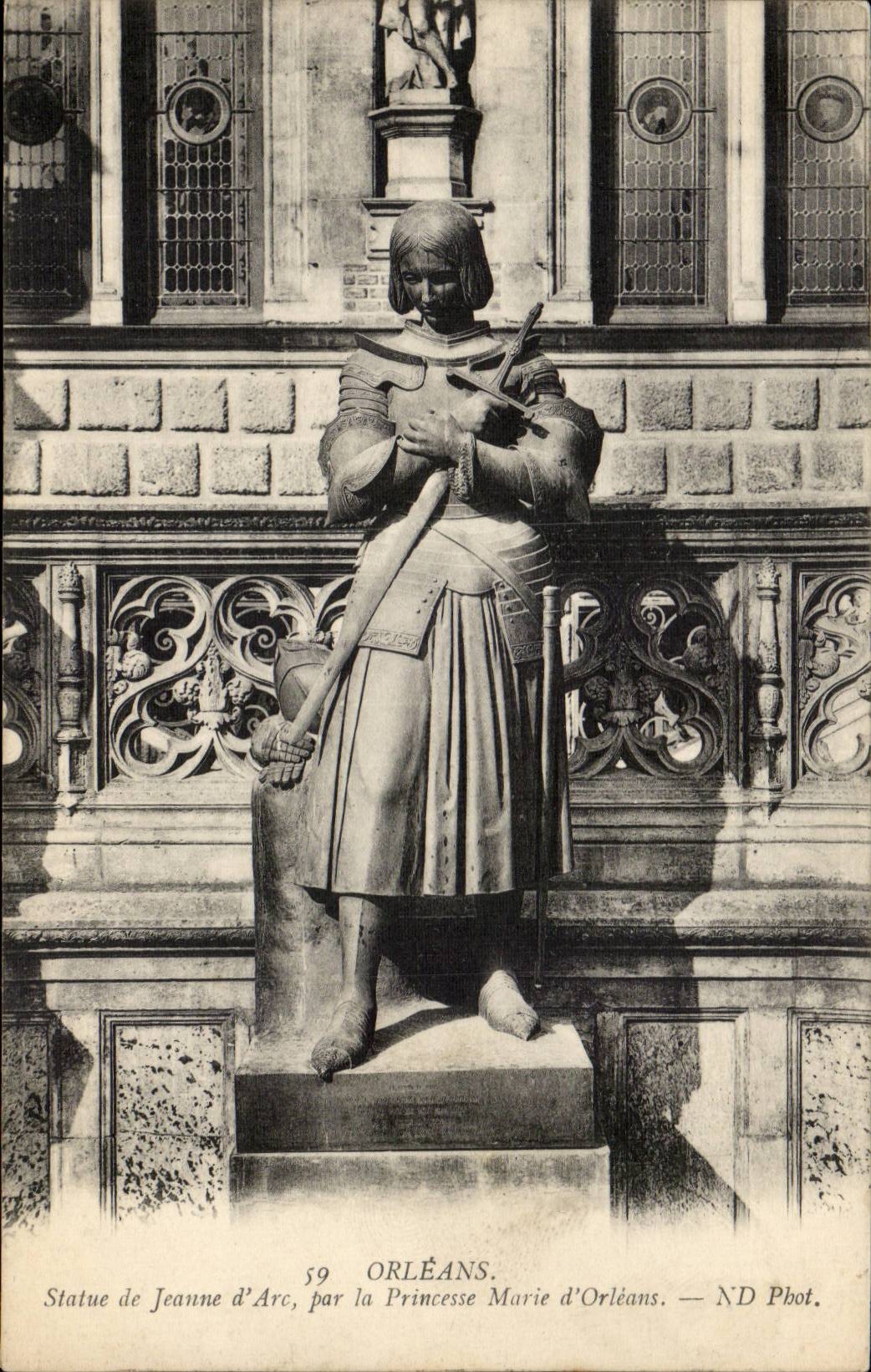 Orleans - Statue de Jeanne d'Arc - CPA 