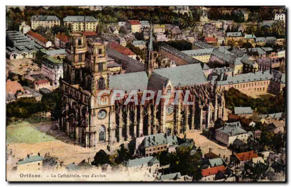 Orleans - la cathedrale - vue d'avion - CPA 