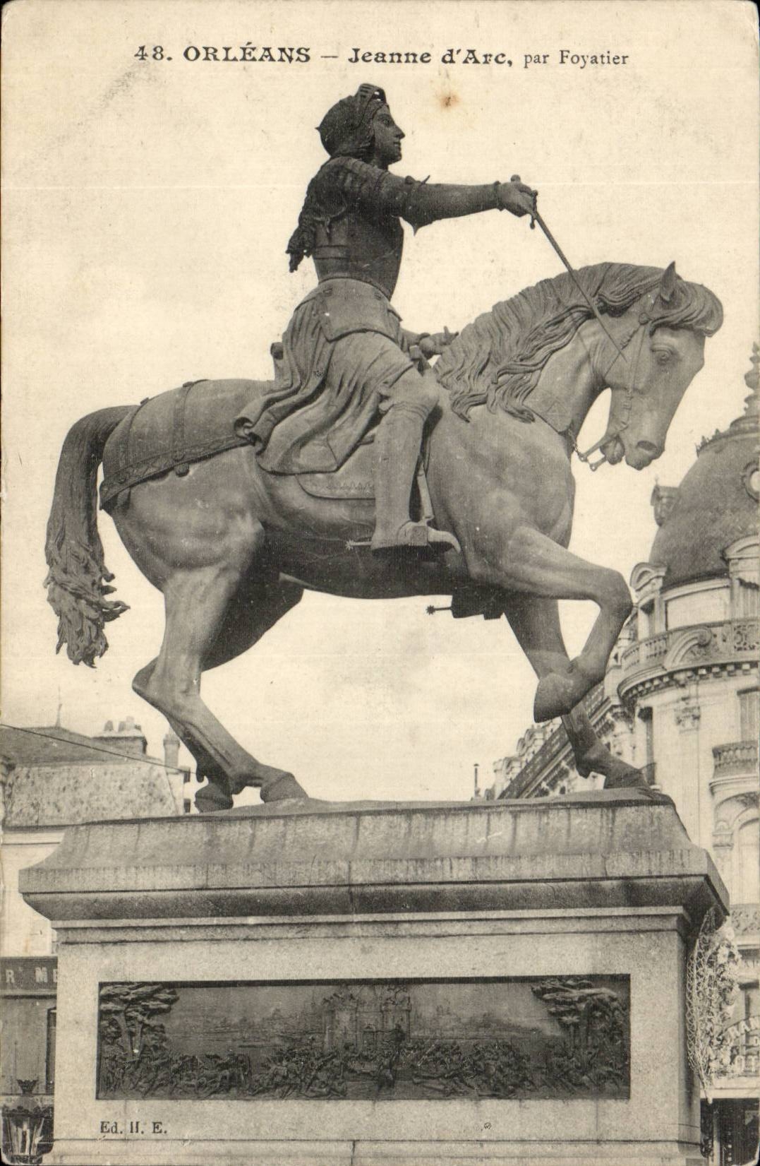 Orleans - Jeanne d'Arc par Foyatier - CPA 