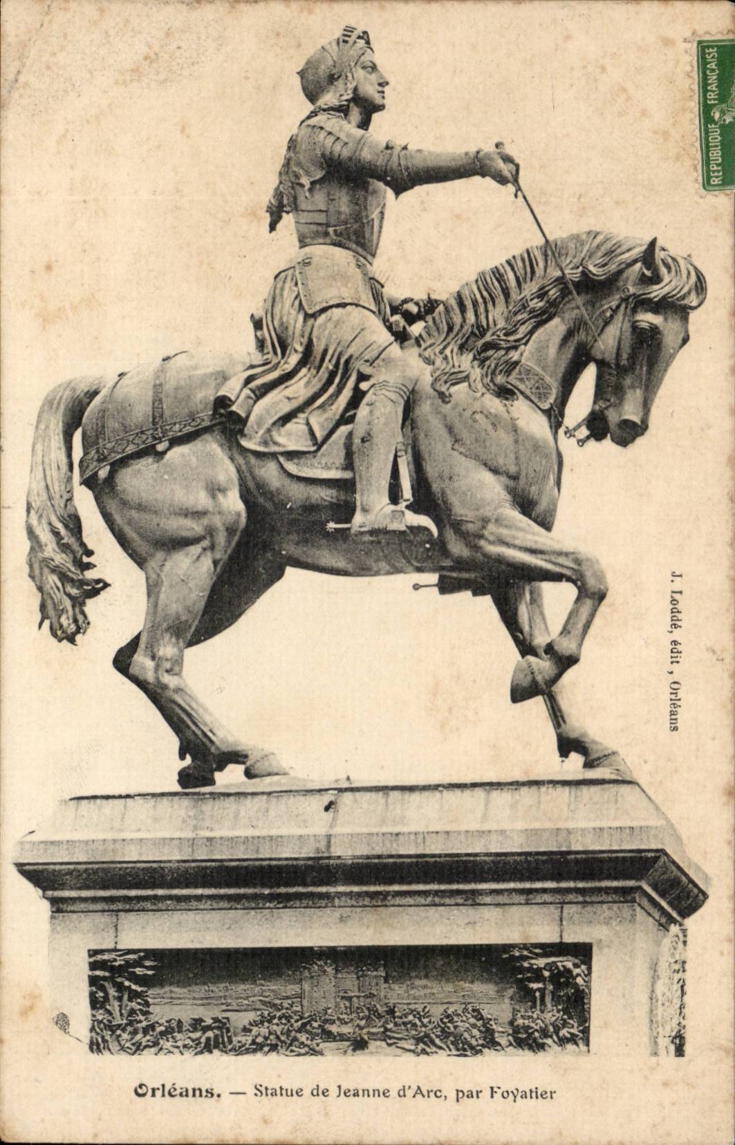 Orleans - Statue de Jeanne d'Arc - CPA 