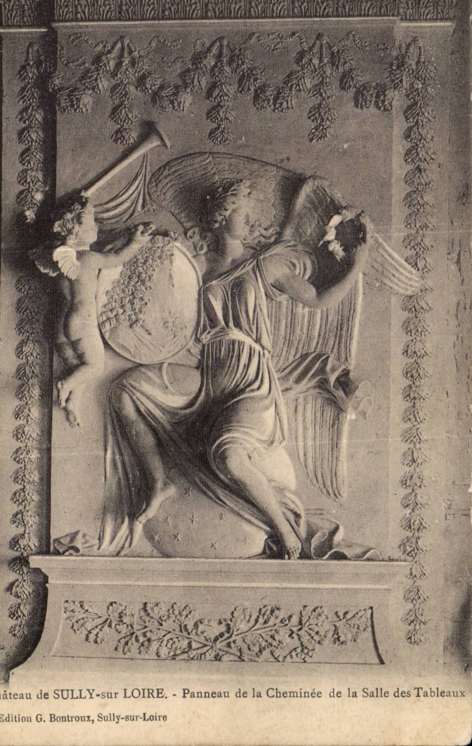 CPA Chateau de Sully sur Loire Panneau de la cheminee de la salle des tableaux (ange angel)