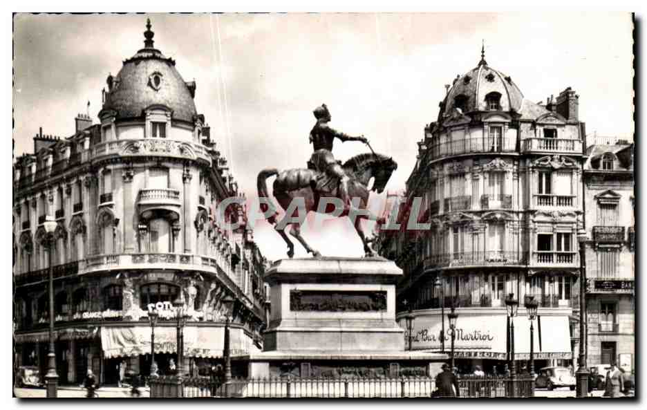 Orleans CPM La place du MArtroi
