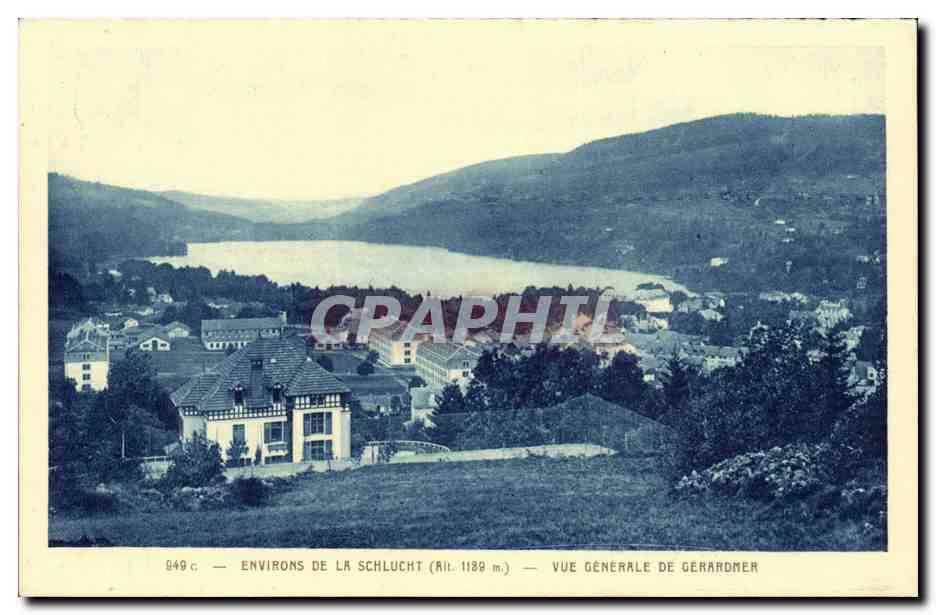 CPA Environs de la Schlucht Vue generale de Gerardmer